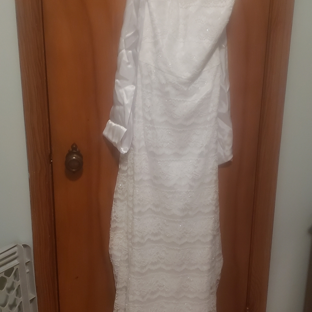 Wedding dress